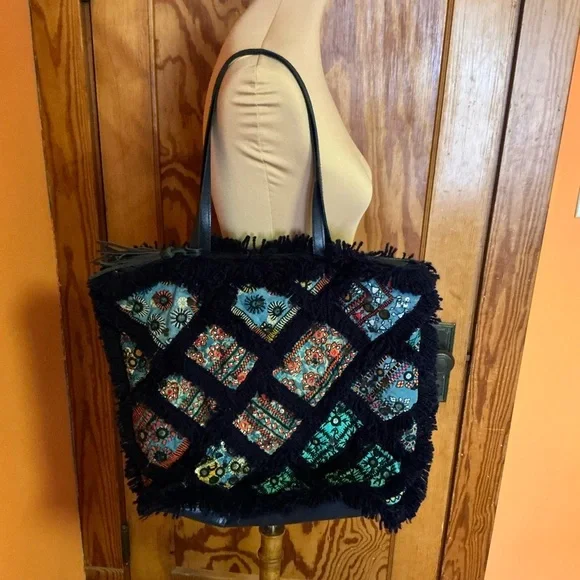 NWOT Ibban patchwork fringed oversized purse - Picture 6 of 14